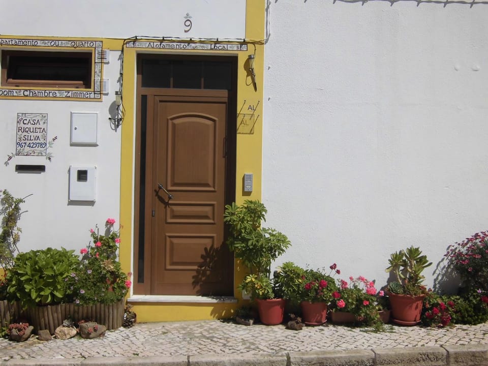 Casa Riqueta Silva House in Faro District