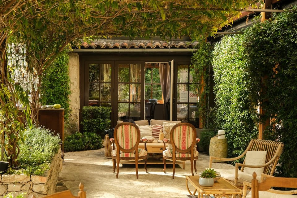 Property building, Patio, Lobby or reception