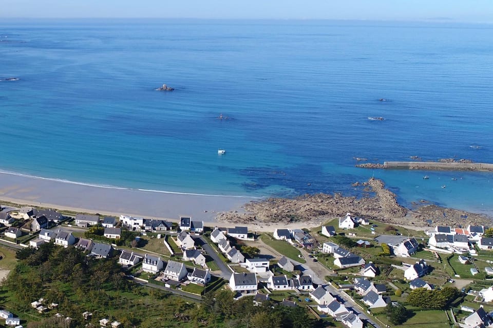 Spring, Off site, Day, Fishing, Snorkeling, Beach, Windsurfing, Canoeing, Hiking, Cycling, Location