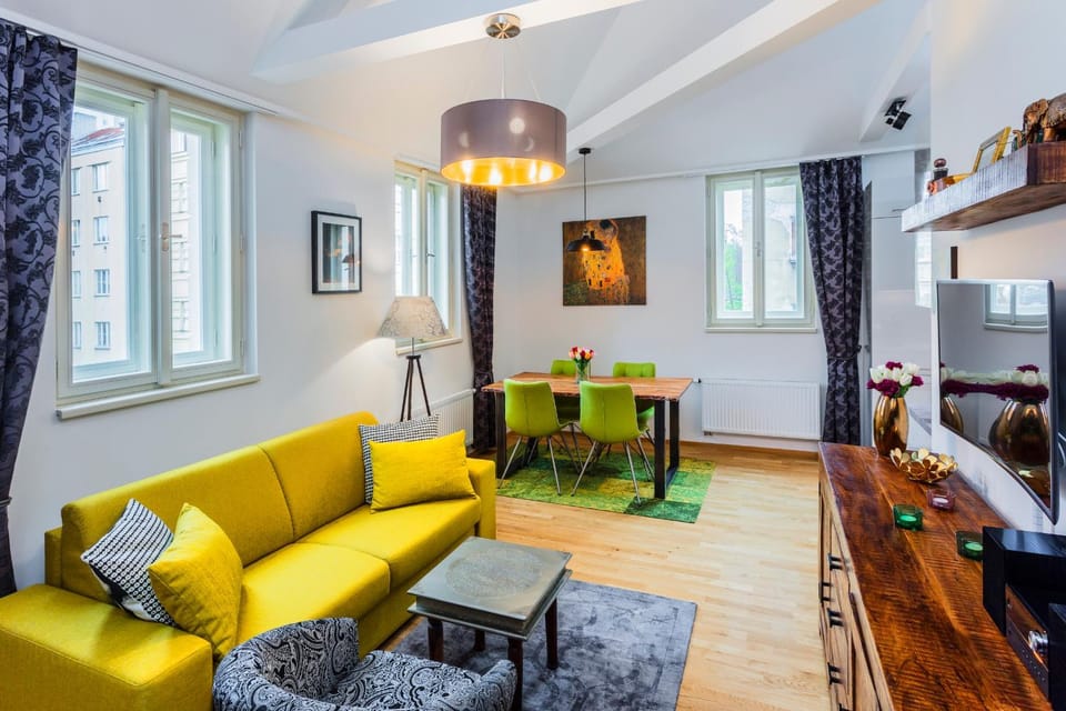 Living room, Photo of the whole room, Seating area