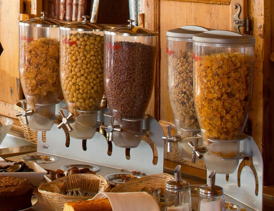 Buffet breakfast