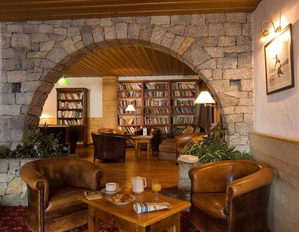Library, Lounge or bar