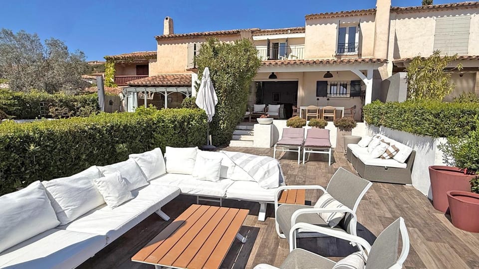 Property building, Patio, Day, View (from property/room), Balcony/Terrace, Living room, Sea view