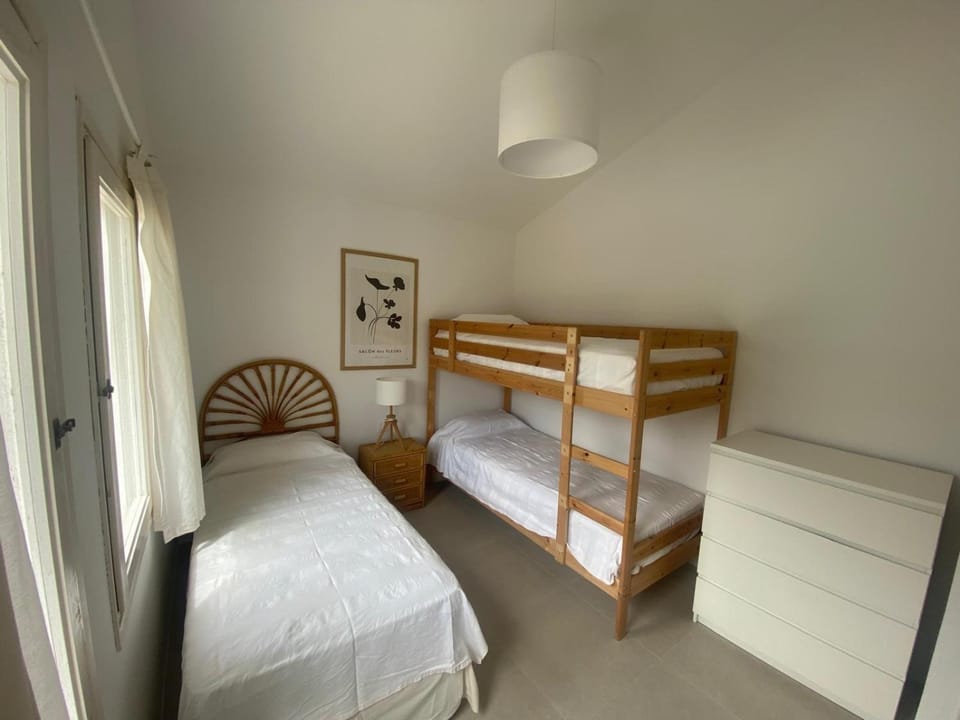 Photo of the whole room, Bedroom, bunk bed