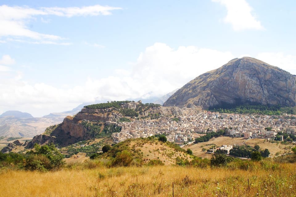 Neighbourhood, Natural landscape, Hiking, Mountain view