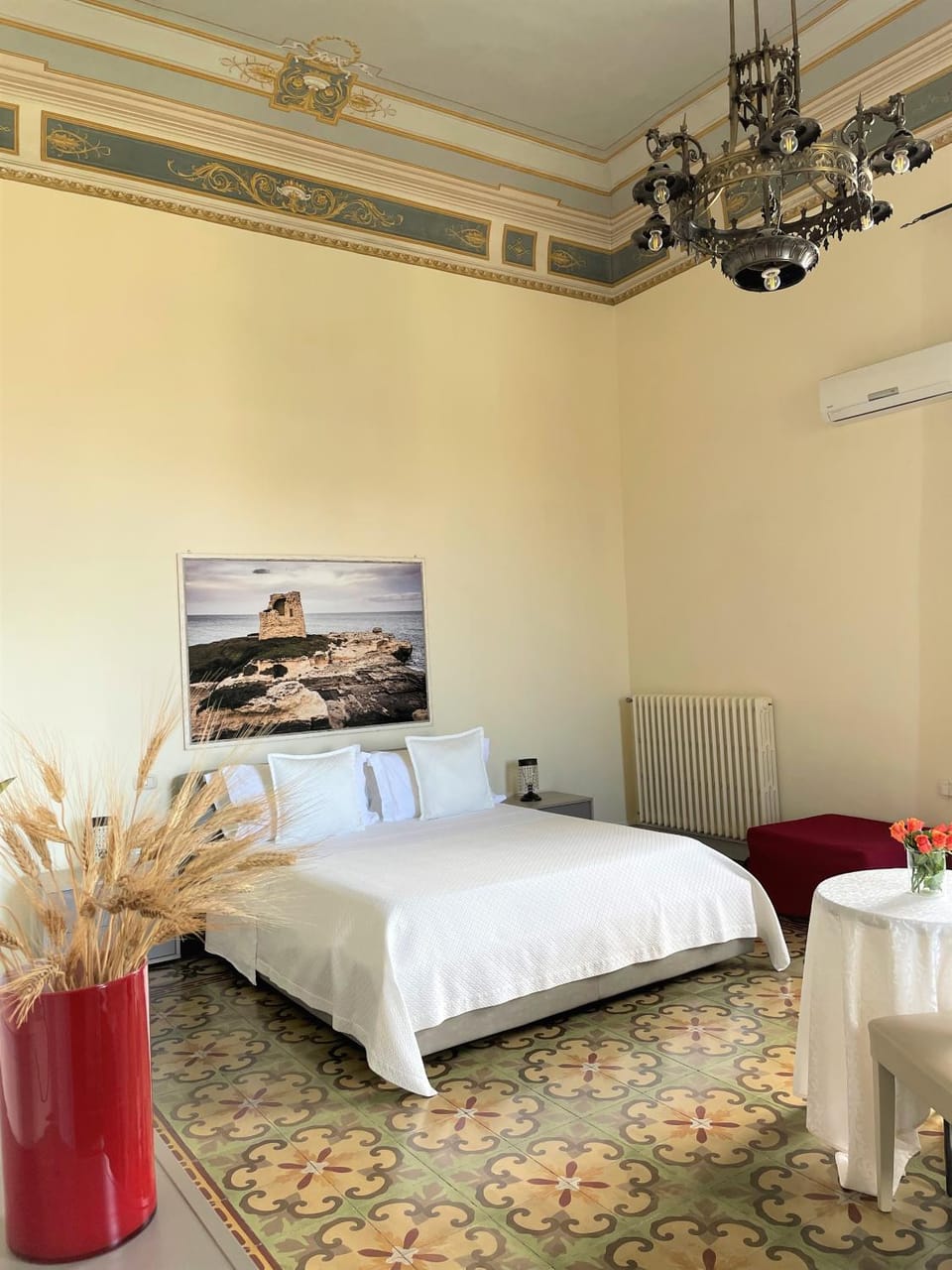 Photo of the whole room