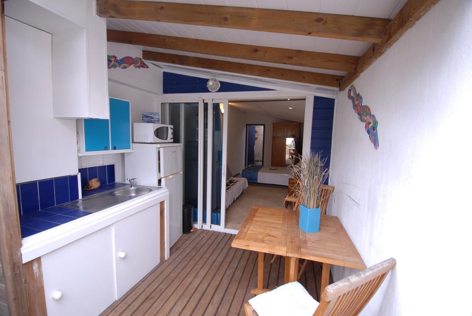 Patio, Balcony/Terrace, Living room, Dining area, Bedroom
