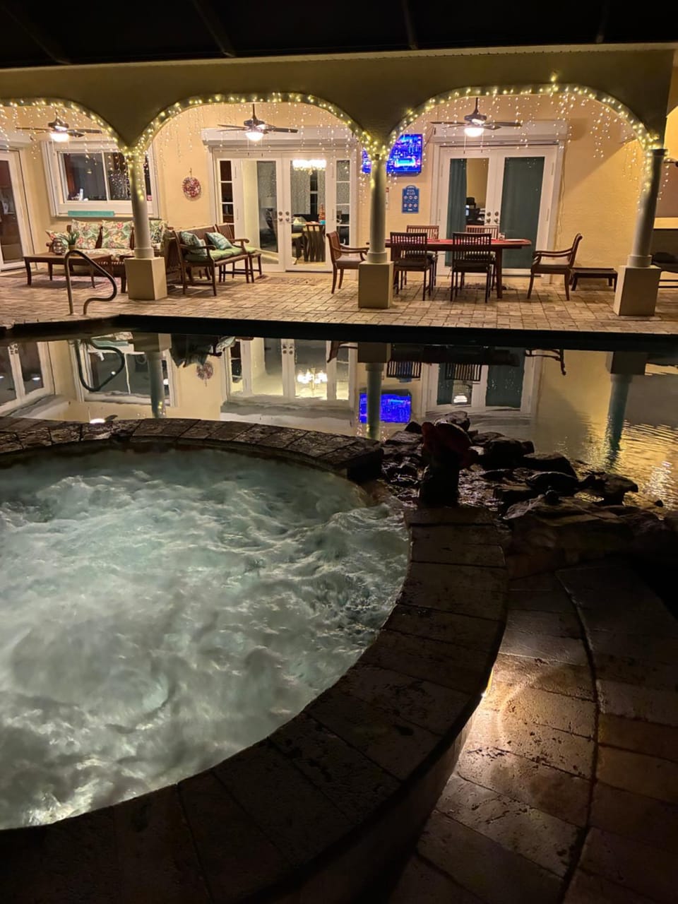 Hot Tub, Swimming pool