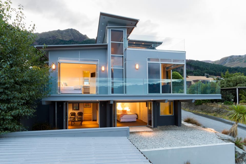 Property building, Facade/entrance