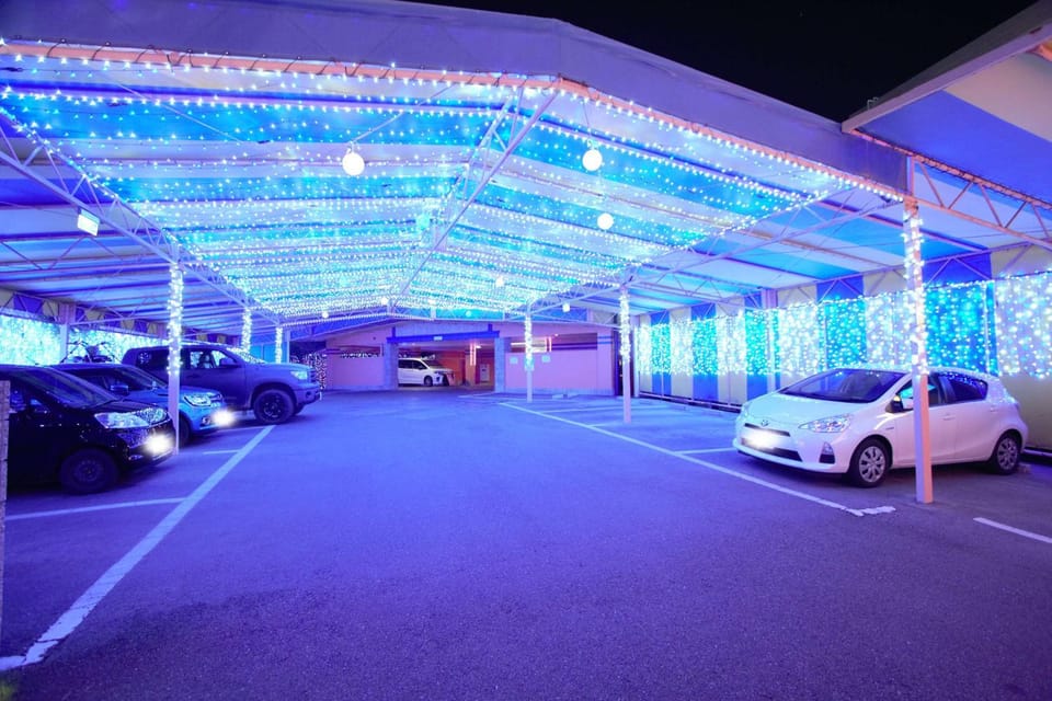 Property building, Facade/entrance, Other, Area and facilities, Area and facilities