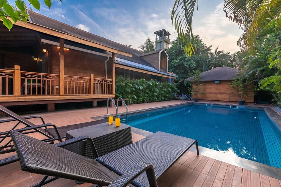 Swimming pool, Swimming pool
