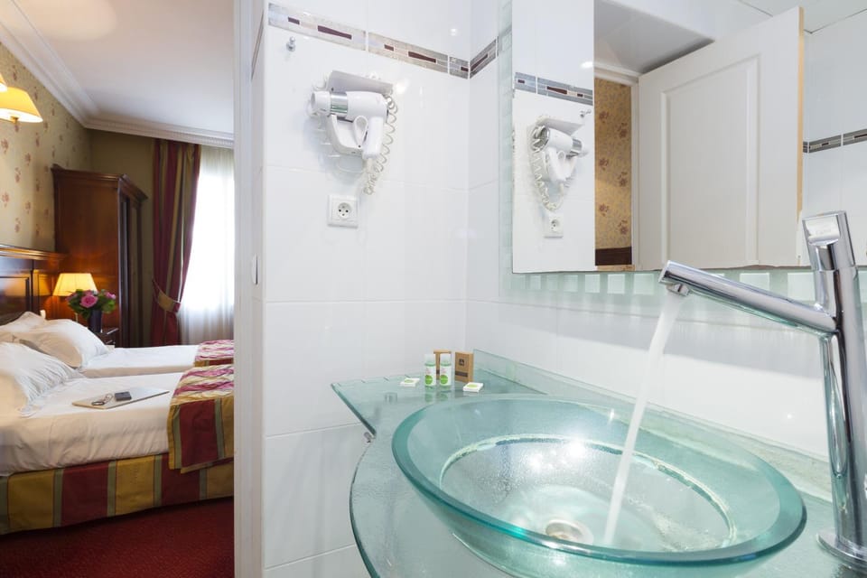 Bathroom, Bedroom
