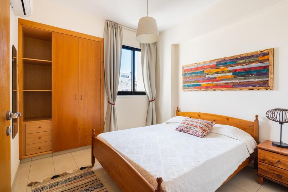 Bedroom, flat iron, heating, internet, wardrobe, air conditioner