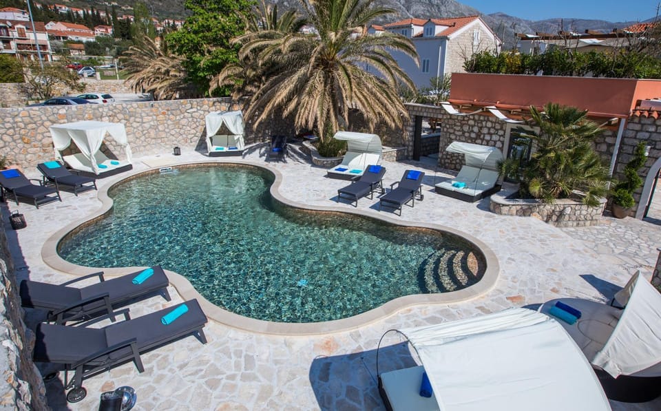 Balcony/Terrace, Swimming pool, Swimming pool