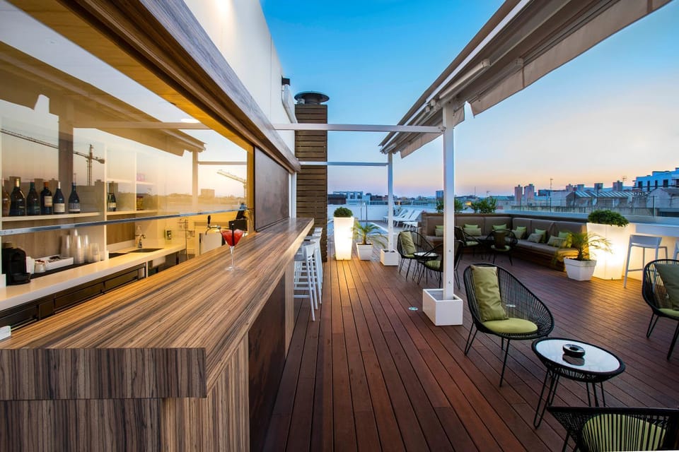 Off site, Balcony/Terrace, Lounge or bar