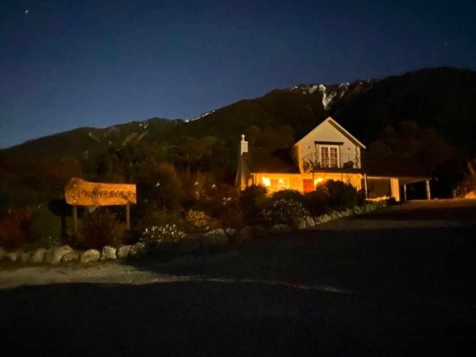 Sky Harbour Villa in Kaikōura