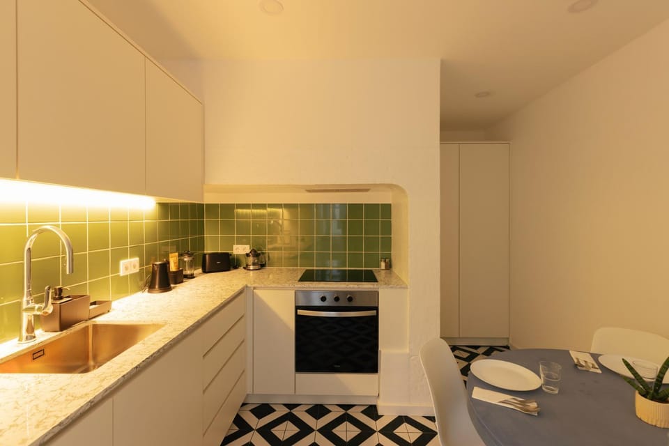 Kitchen or kitchenette, kitchen