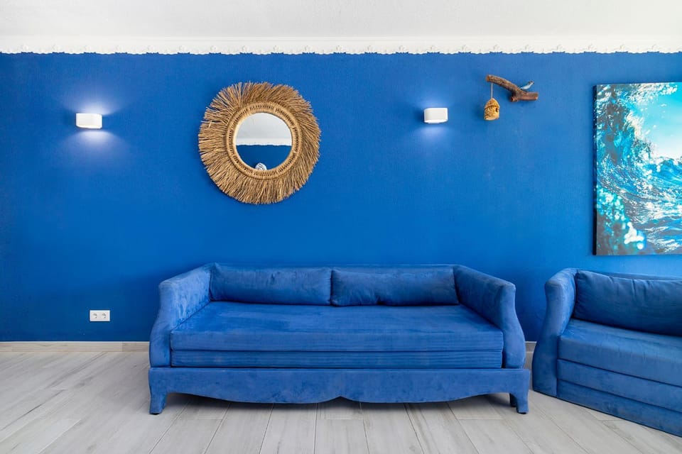 Living room, Decorative detail