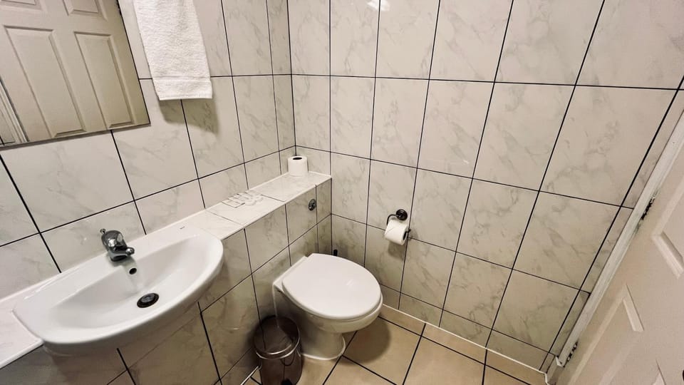 Toilet, Bathroom