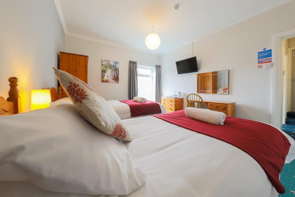 The Clee Hotel - Cleethorpes, Grimsby, Lincolnshire Hotel in Cleethorpes