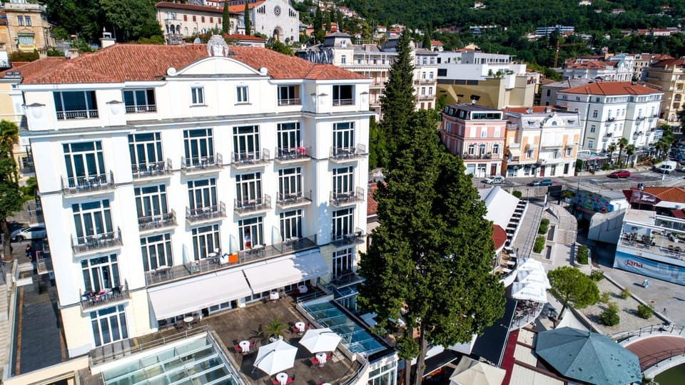 Bird's eye view, View (from property/room)