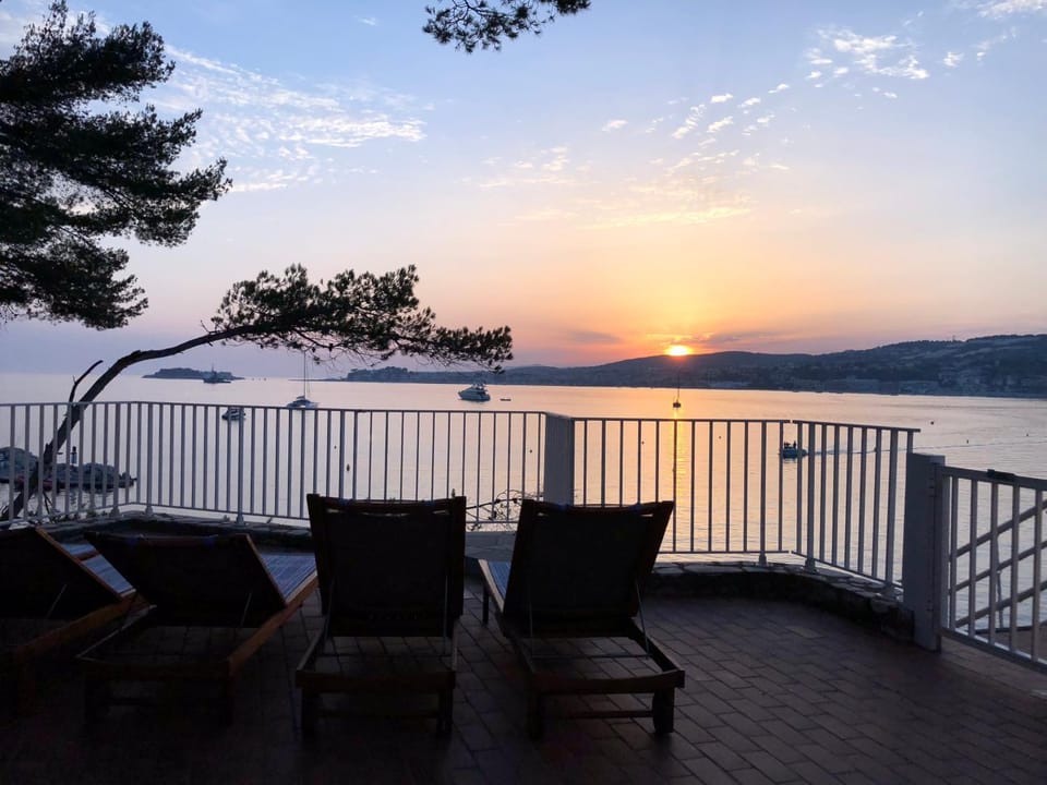Balcony/Terrace, Balcony/Terrace, Sunrise, Sunset