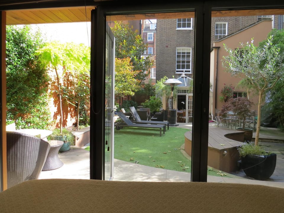 Inner courtyard view