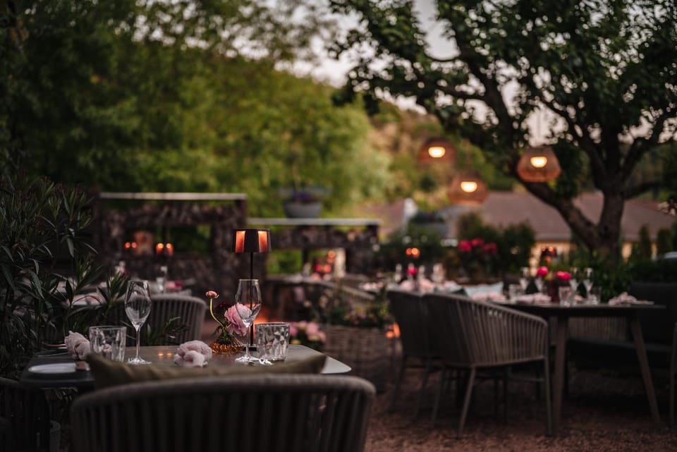 Restaurant/places to eat, Garden