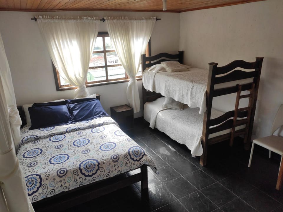Bed, Photo of the whole room, Bedroom, bunk bed