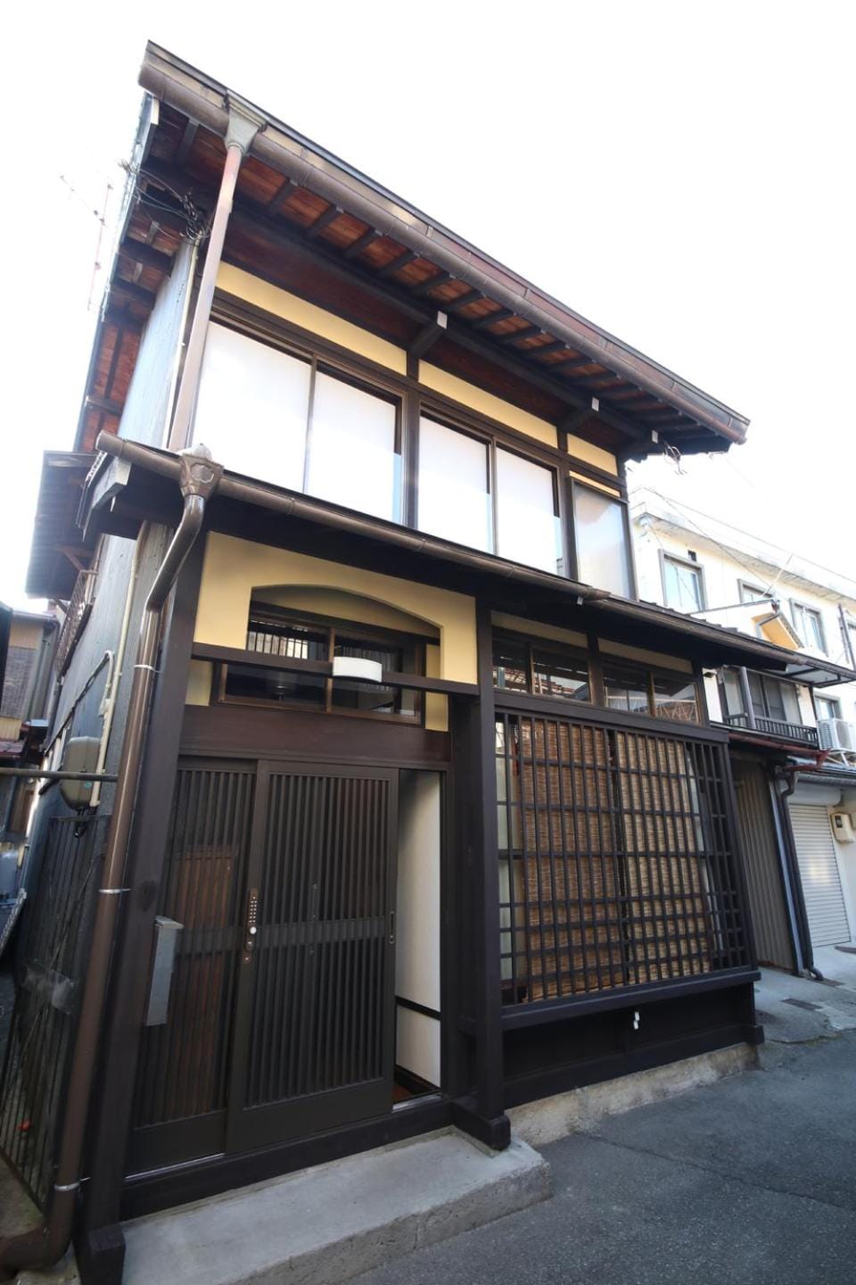 Facade/entrance, Day