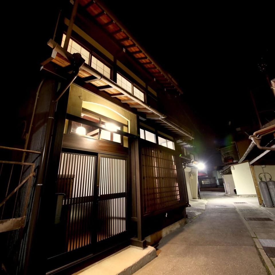 Property building, Facade/entrance, Night