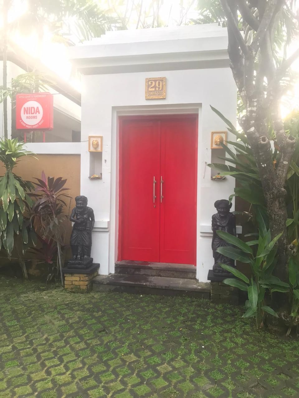 Ayu Love & Harmony Guest House Bed and Breakfast in Denpasar