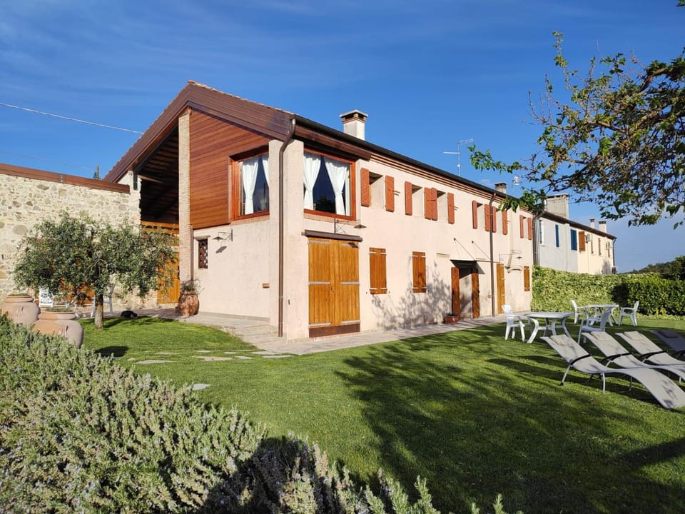 Property building, Garden, Garden view