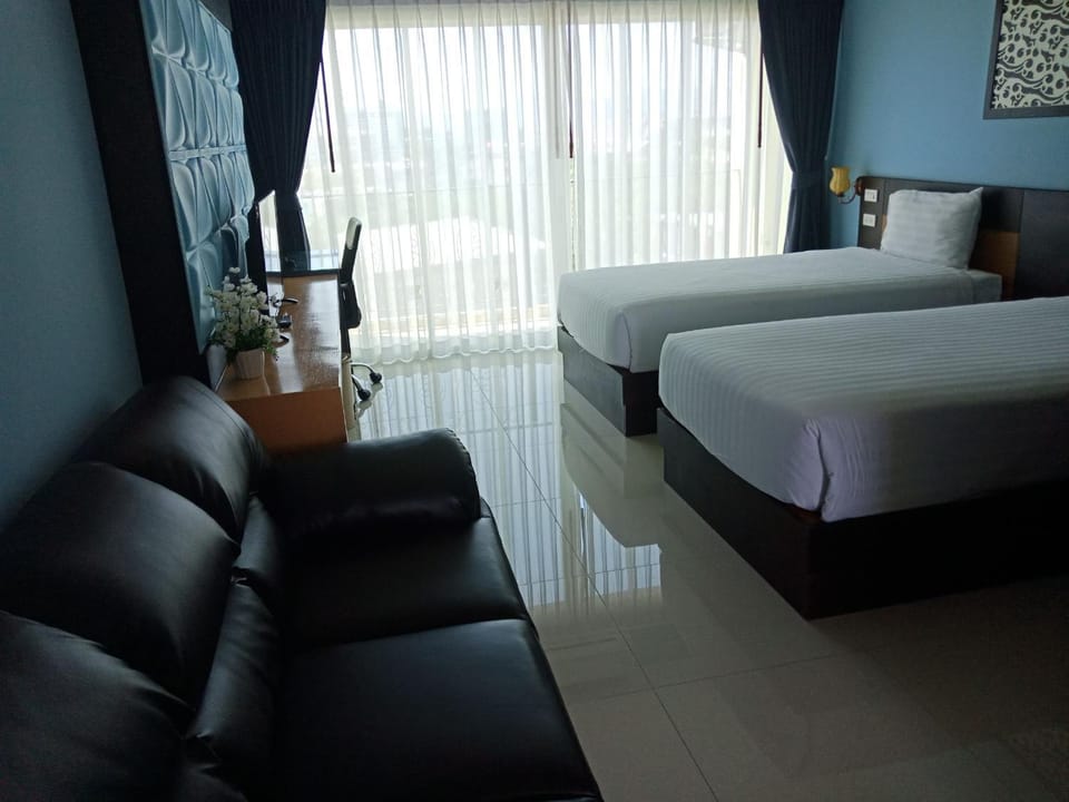 Photo of the whole room