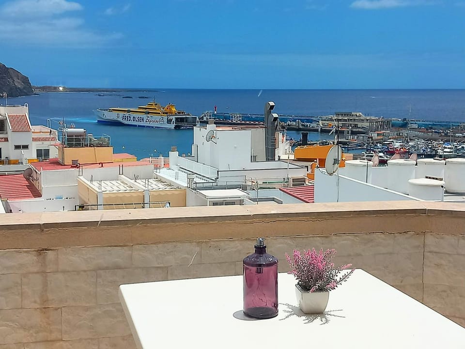 Balcony/Terrace, City view, Sea view