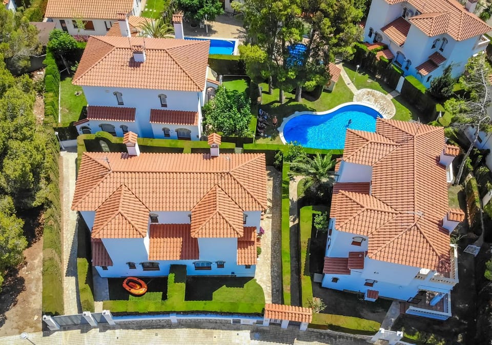 Facade/entrance, Bird's eye view, Garden view, Pool view, Street view