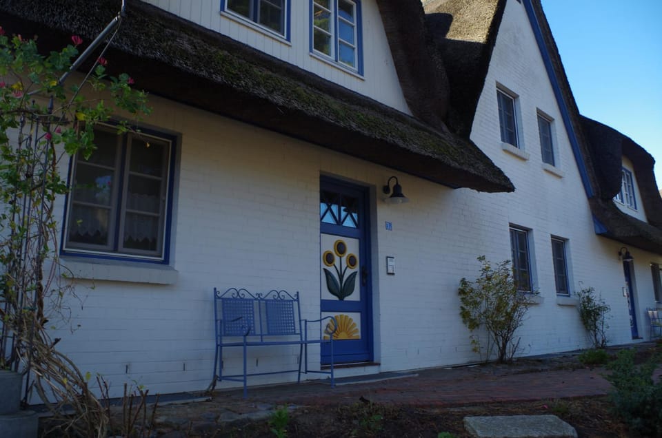 Facade/entrance, Garden