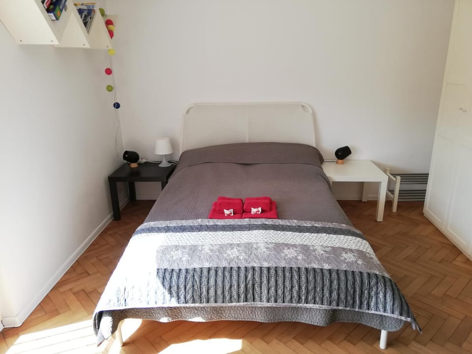 Bed, Photo of the whole room