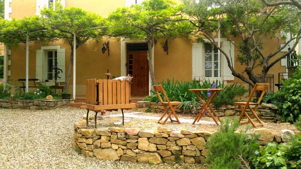 Le Fer en Cèze Bed and Breakfast in Provence