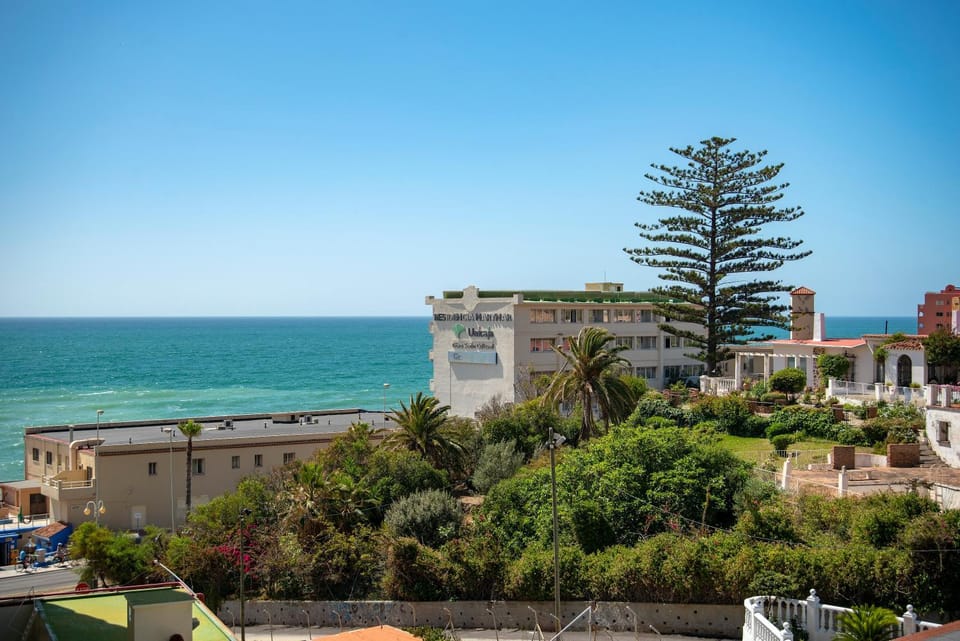 Neighbourhood, Sea view