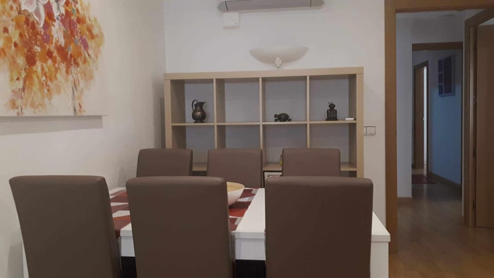 Laura House - The Style Airport BCN Apartment in Catalonia