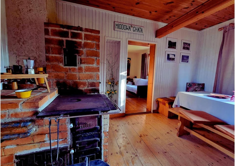 Miodowa Chata Nature lodge in Lesser Poland Voivodeship