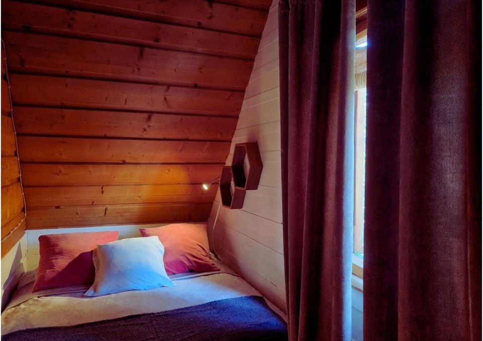 Miodowa Chata Nature lodge in Lesser Poland Voivodeship