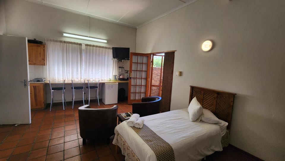 TV and multimedia, Kitchen or kitchenette, Bedroom, air conditioner