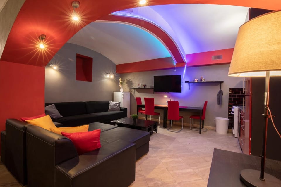 Communal lounge/ TV room, Living room, Seating area, Dining area