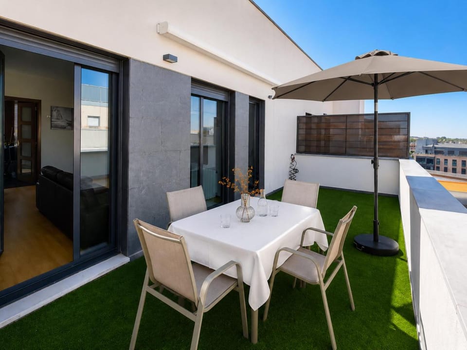 Balcony/Terrace, Balcony/Terrace