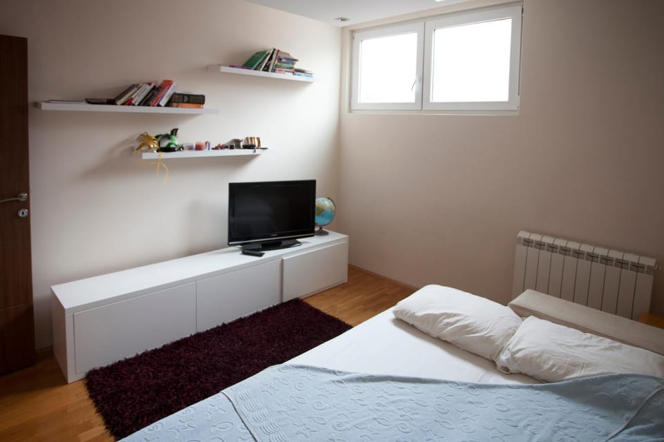 Living room, Bedroom