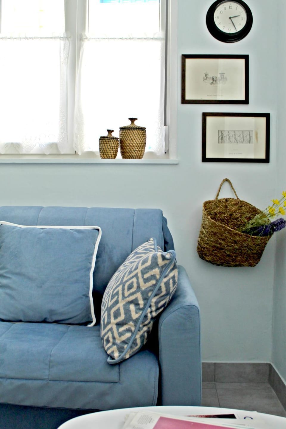 Living room, Decorative detail, Seating area