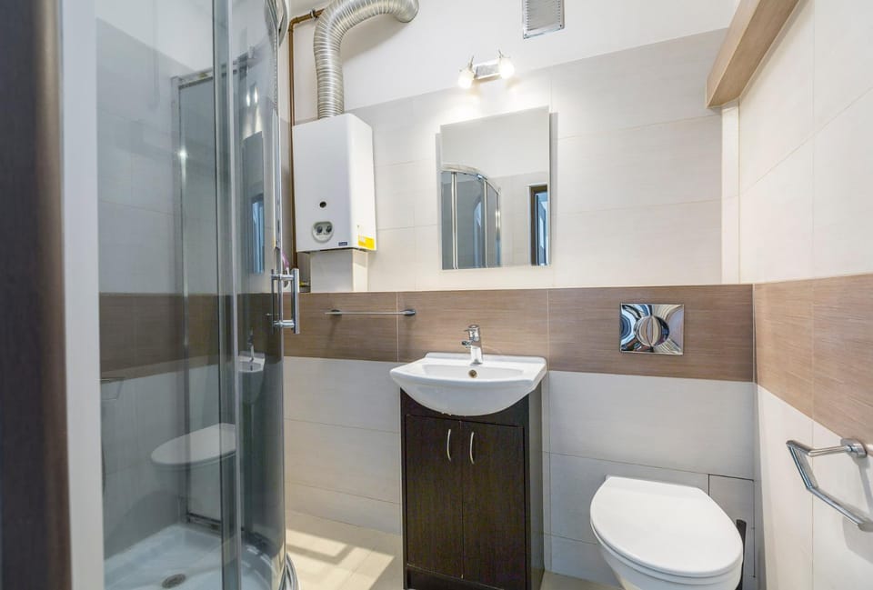 Shower, Toilet, Bathroom