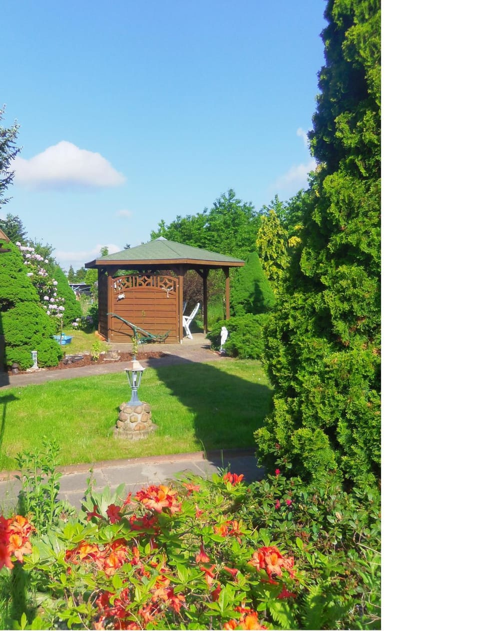 Patio, BBQ facilities, Garden